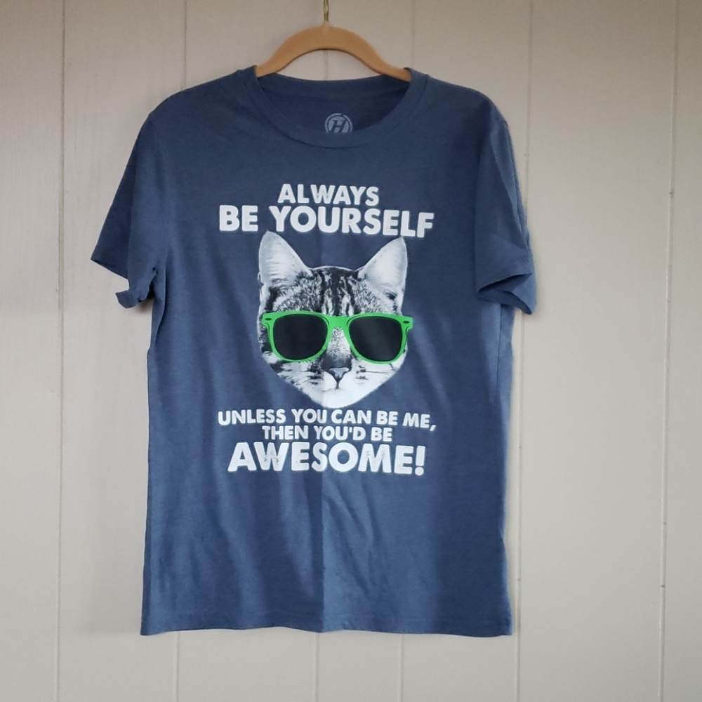 Cat tee